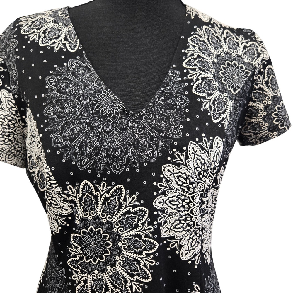 Boho Mandala Medallion Fit Flare Dress Black White V Neck Stretch Womens S
